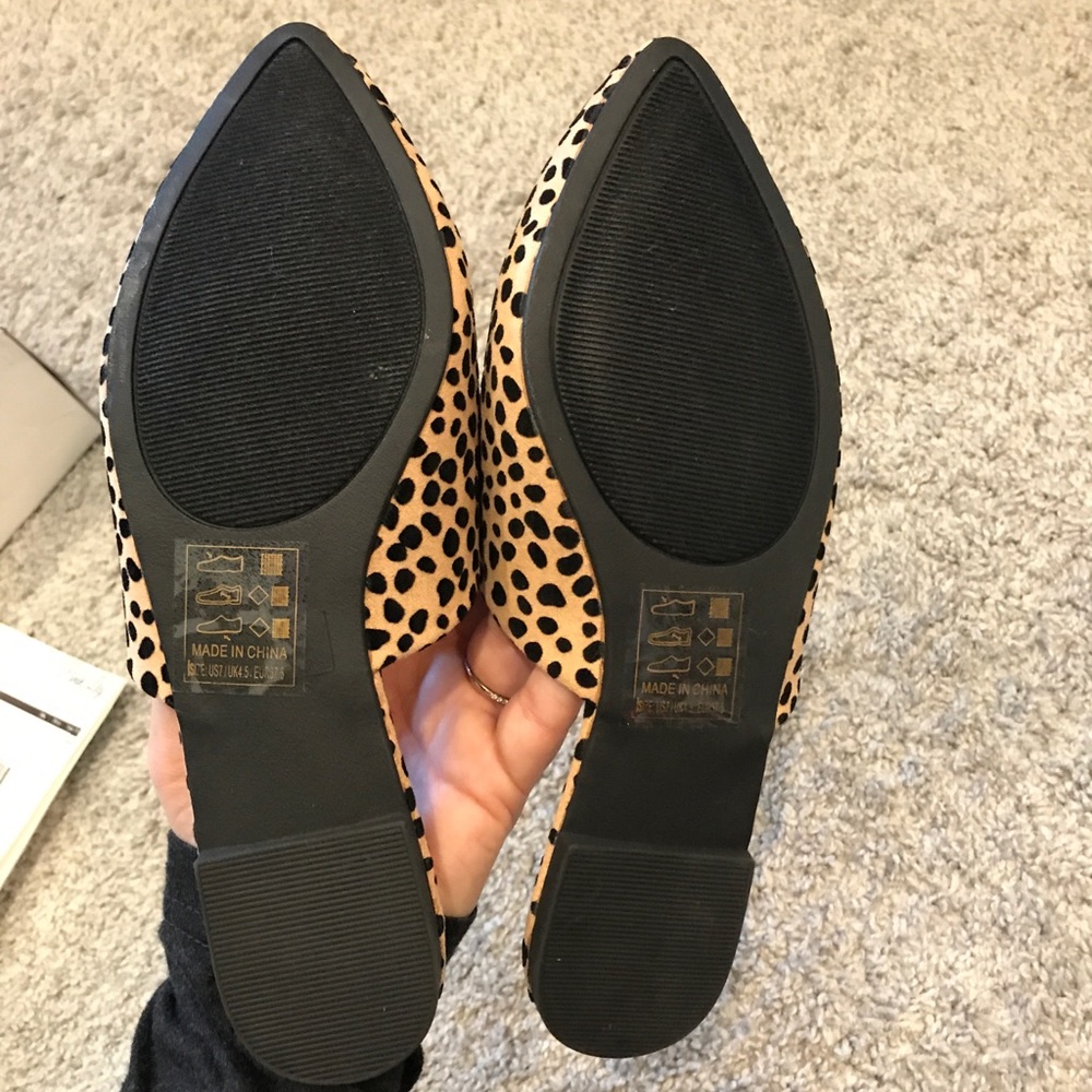 Shoes - Picture 2 of 4